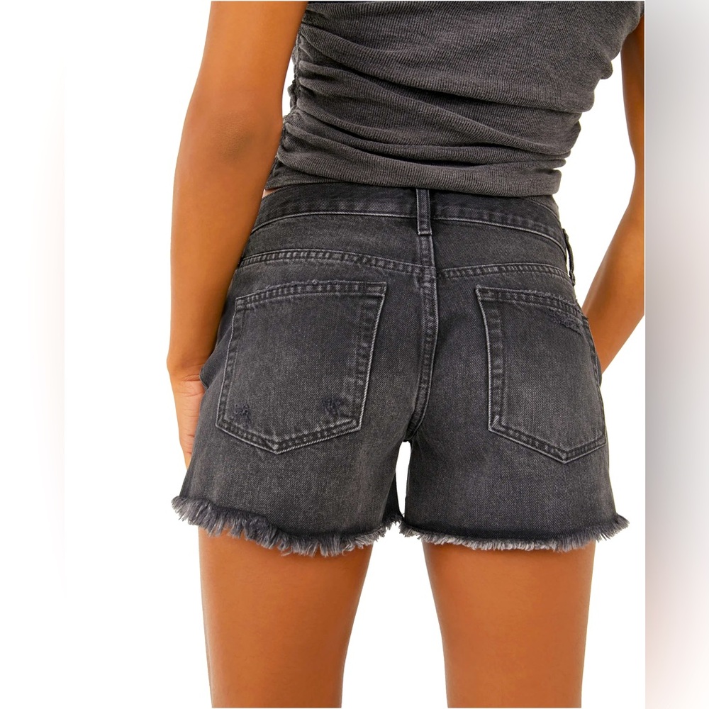 NWT Free People Maggie Montero Mid-Rise Shorts